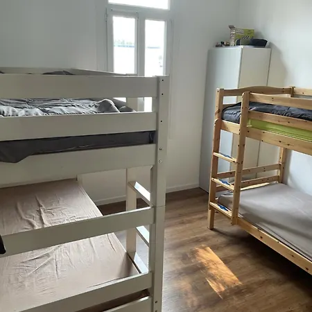 Maison 8pers 250m Clim-wifi 度假居